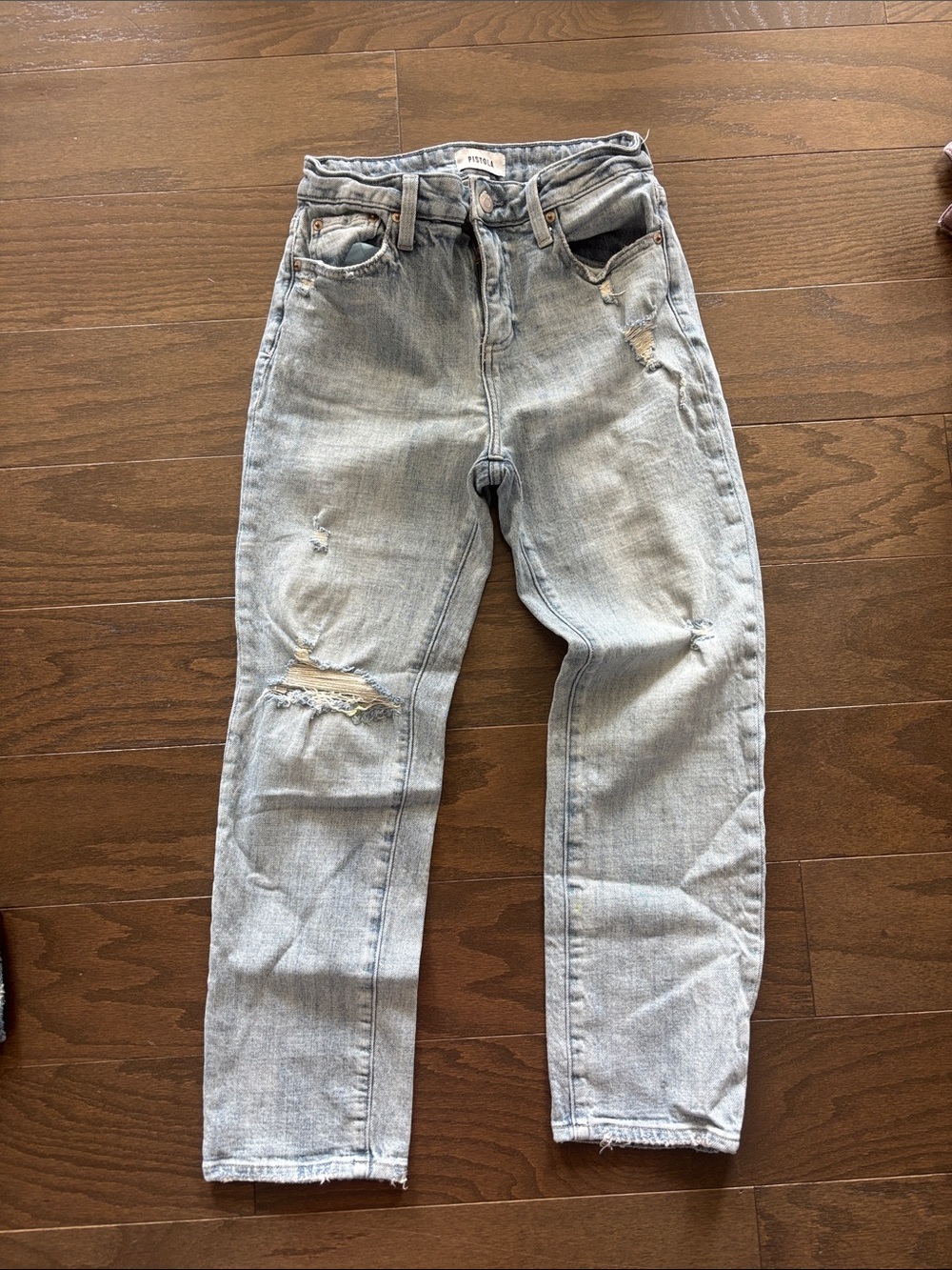 Revolve Pistola LNORA Distressed straight Jeans